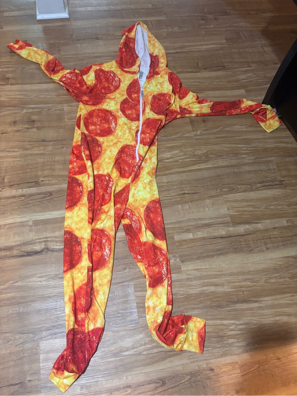Pizza Print Hooded One-Piece Pajamas / Costume – Adult Size L (Worn Once